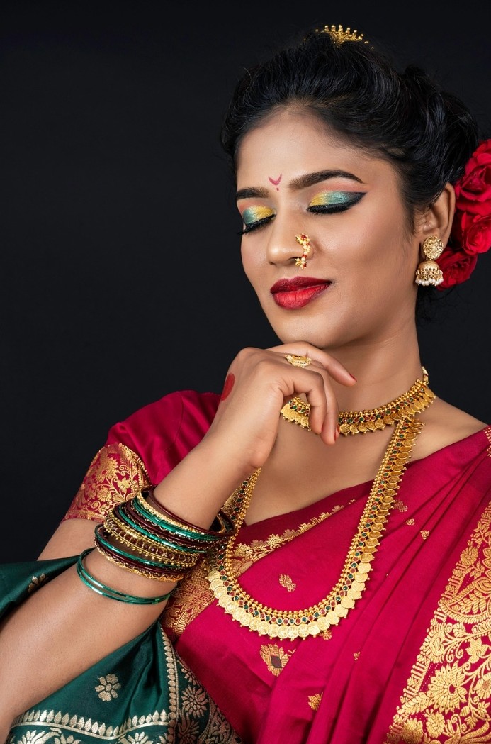 शादी के लिए सबसे अच्छा ट्रेडिशनल कपड़ा कैसे चुनें