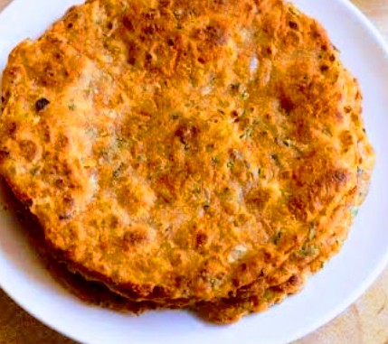 गाजर का स्वादिष्ट पराठा