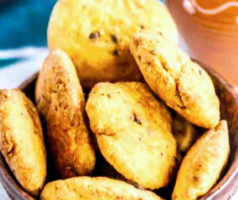 मठरी बनाने की सरल विधि